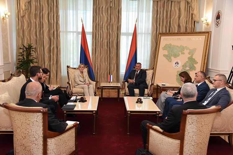 Премијер Вишковић разговарао са делегацијом Међународног монетарног фонда