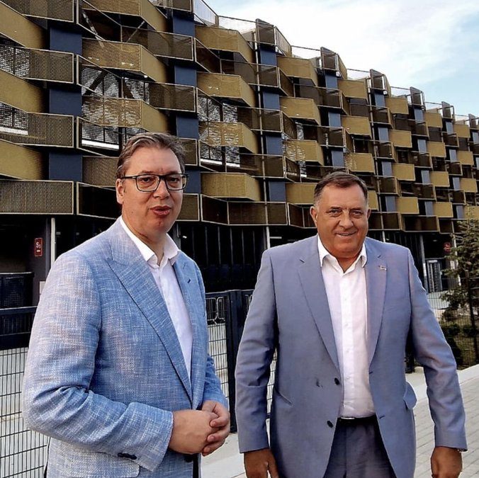 Предсједник Републике Српске обишао новоизграђени стадион у Лесковцу